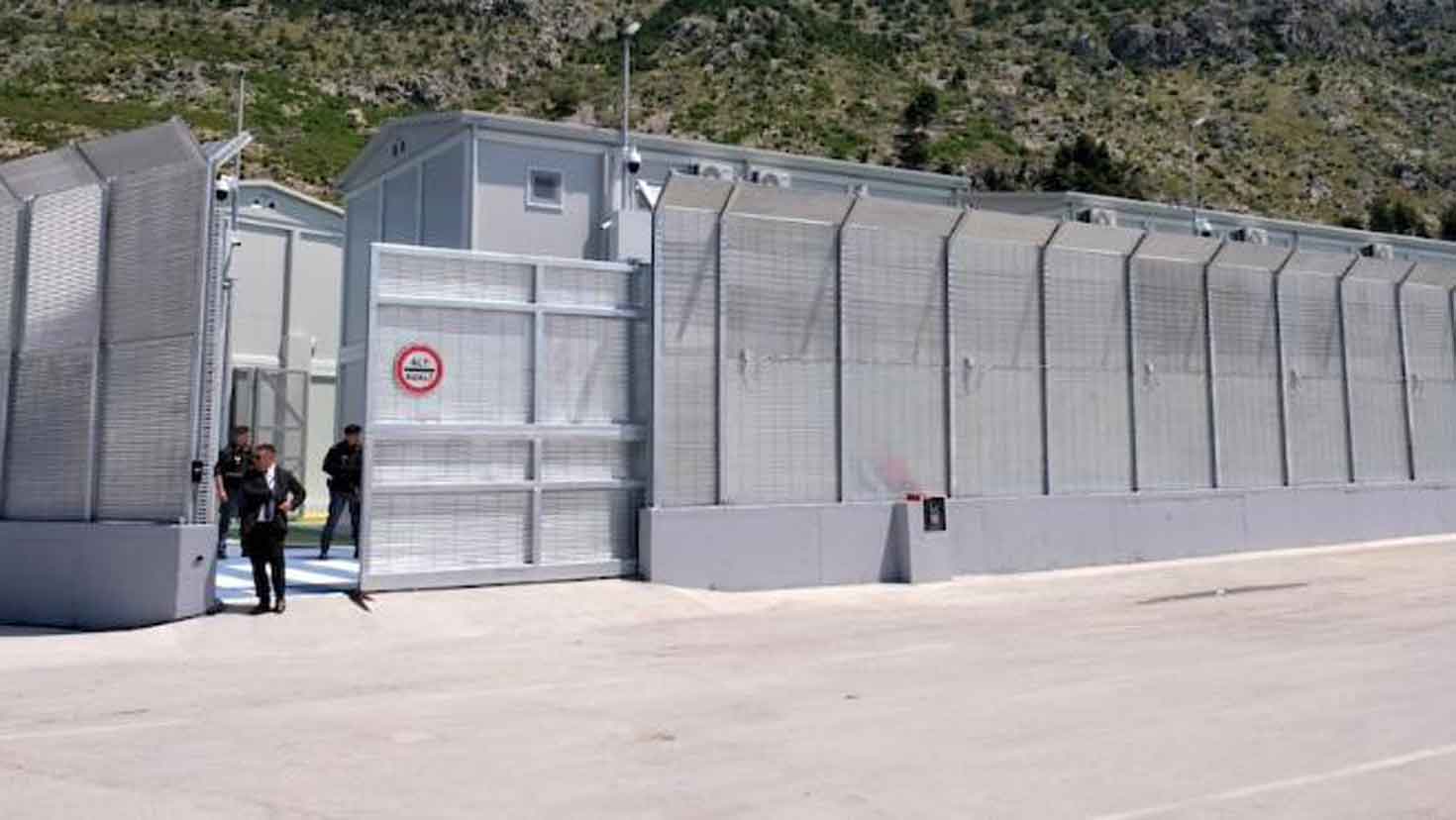 Centri accoglienza in Albania: grazie al referendum…funzionano!